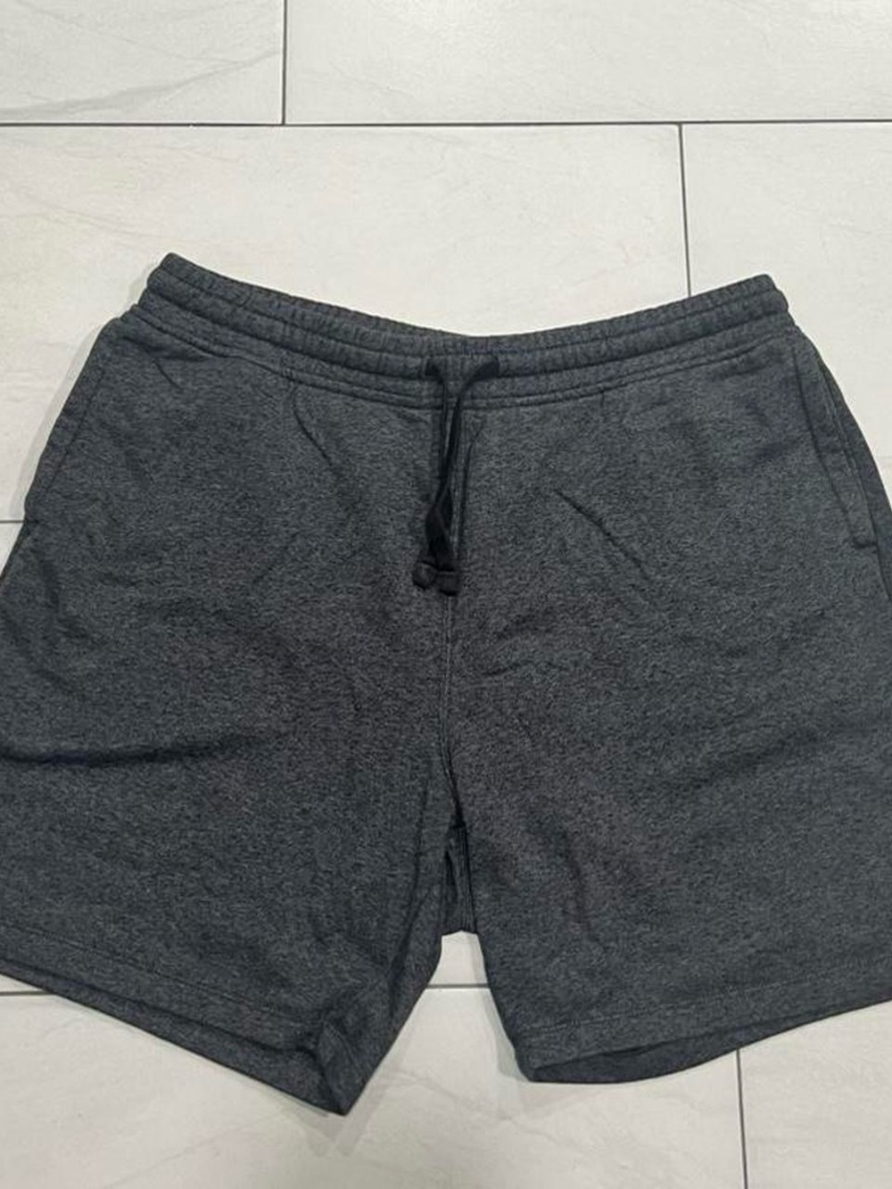 Old Navy Men’s XL Gray Shorts